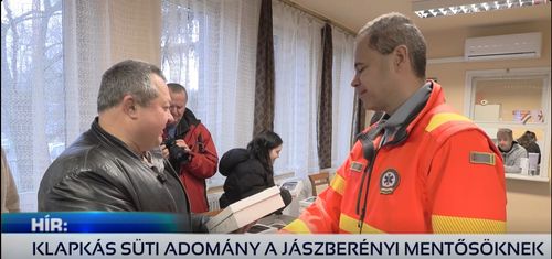 Karácsonyi meglepetés a jászberényi mentősöknek